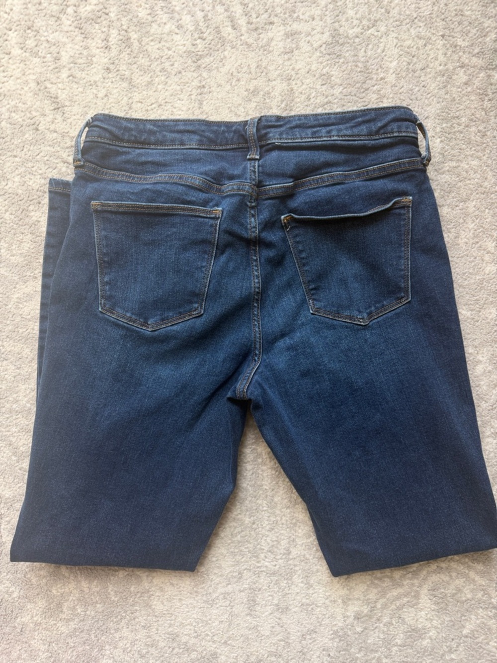 Universal Thread Dark Blue high rise Skinny Jeans- size 12 - Picture 3 of 3